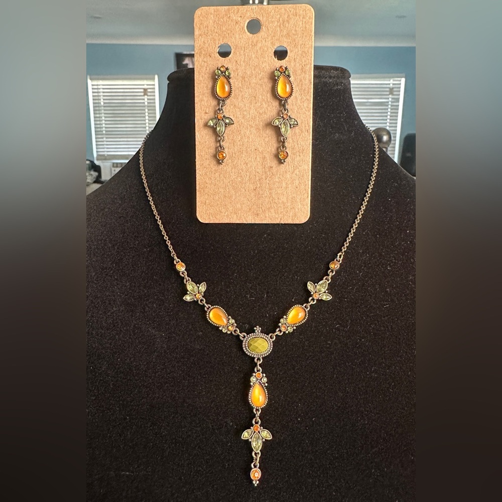 Elegant Gold and Orange Necklace and Earring Set